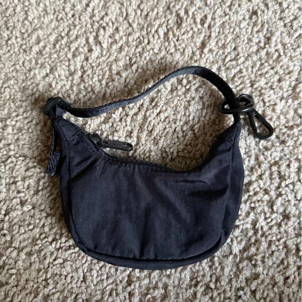 SOLD-Black baggu crescent charm